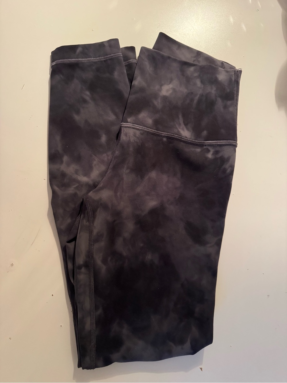 Lululemon Black/Gray Pattern Leggings